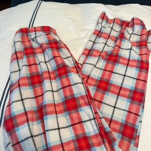 Wondershop Women's Red and White Plaid Sleepwear